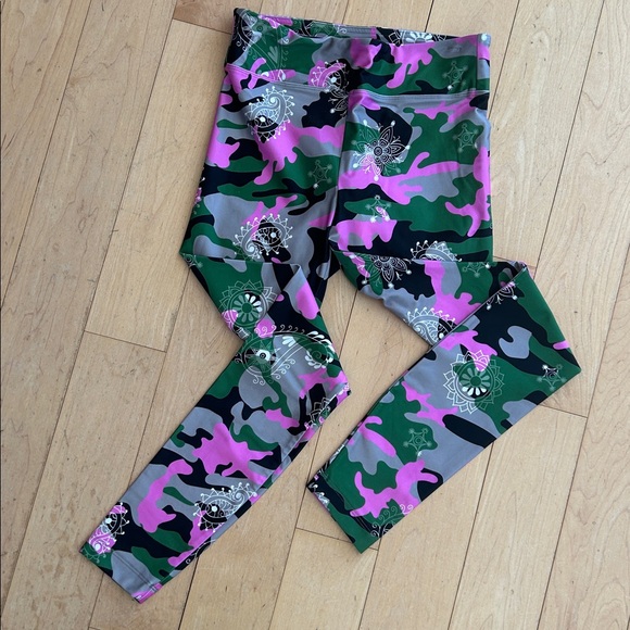 NWT Koral shiny leggings - Picture 8 of 8